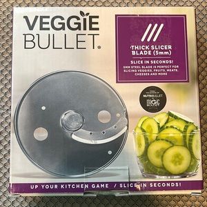 Veggie Bullet Thick Slicer Blade. Never used. Still in original box.